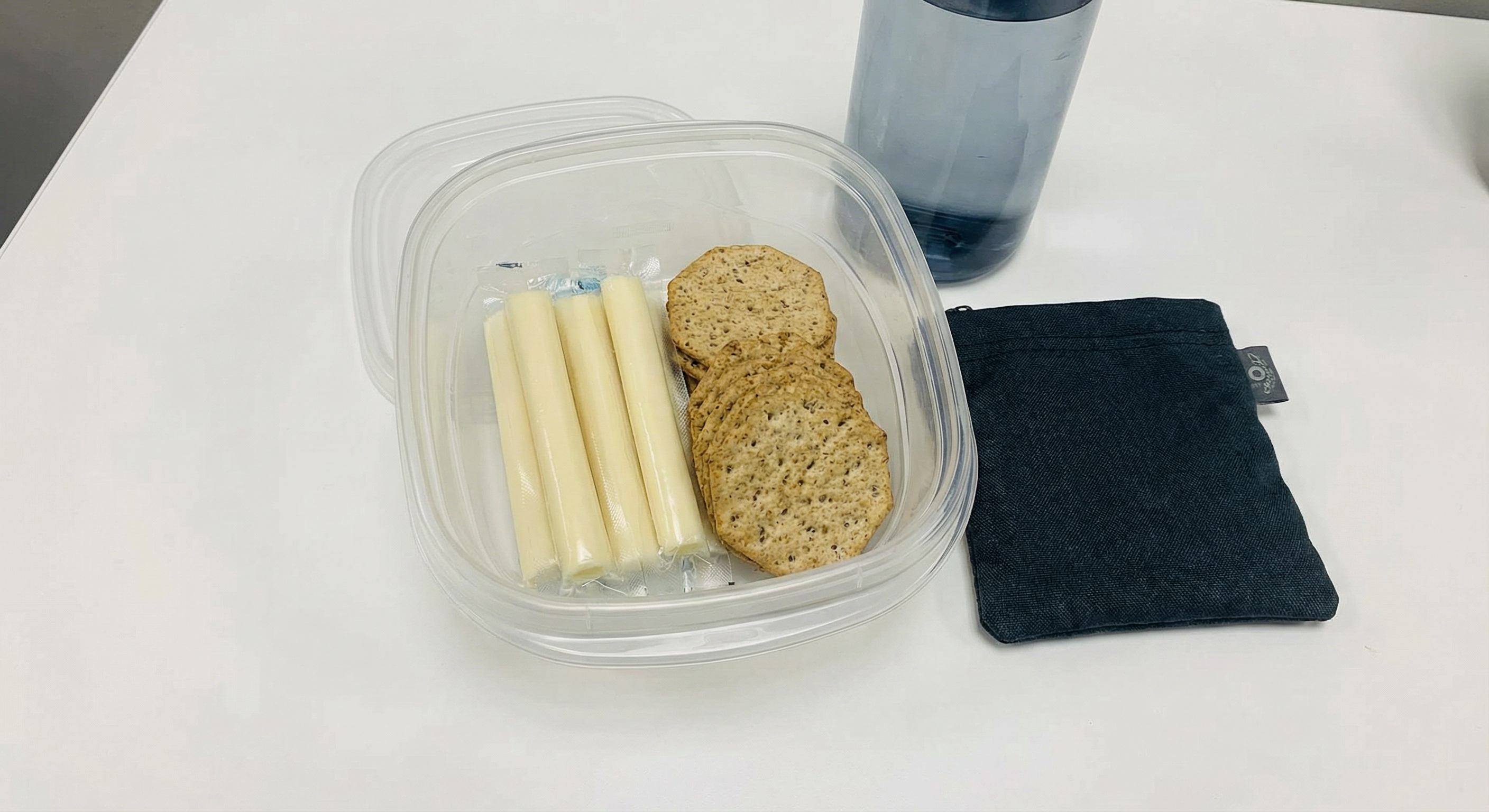 Cheese and crackers